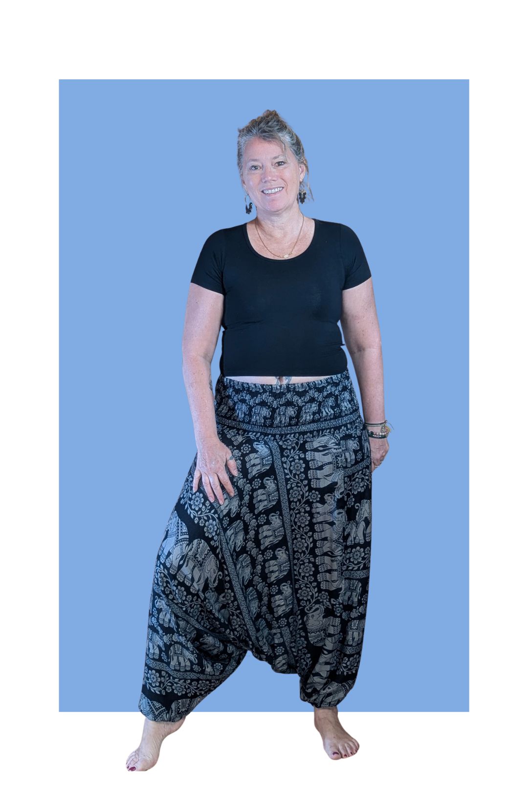 détail taille élastique pantalon sarouel femme confortable