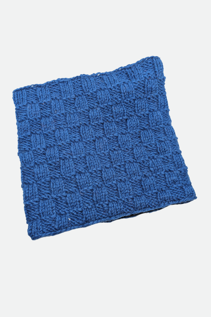 Cache-cou doublé polar Carré-bleu Écharpes, foulards et châles by Babu Kaji | Roxy Lama