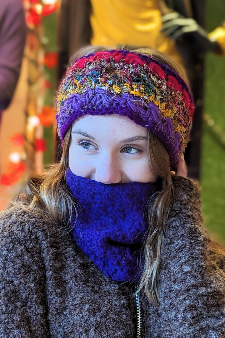 Cache-cou doublé polar Écharpes, foulards et châles by Babu Kaji | Roxy Lama