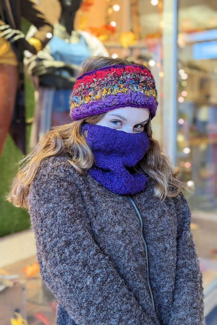 Cache-cou doublé polar Mauve Écharpes, foulards et châles by Babu Kaji | Roxy Lama