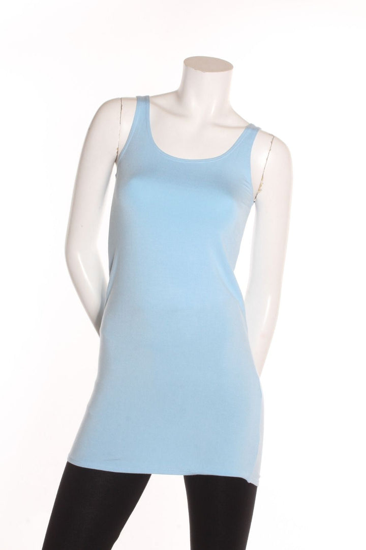 Camisole Rox longue- dos droit Bleu ciel Camisole by Riches | Roxy Lama