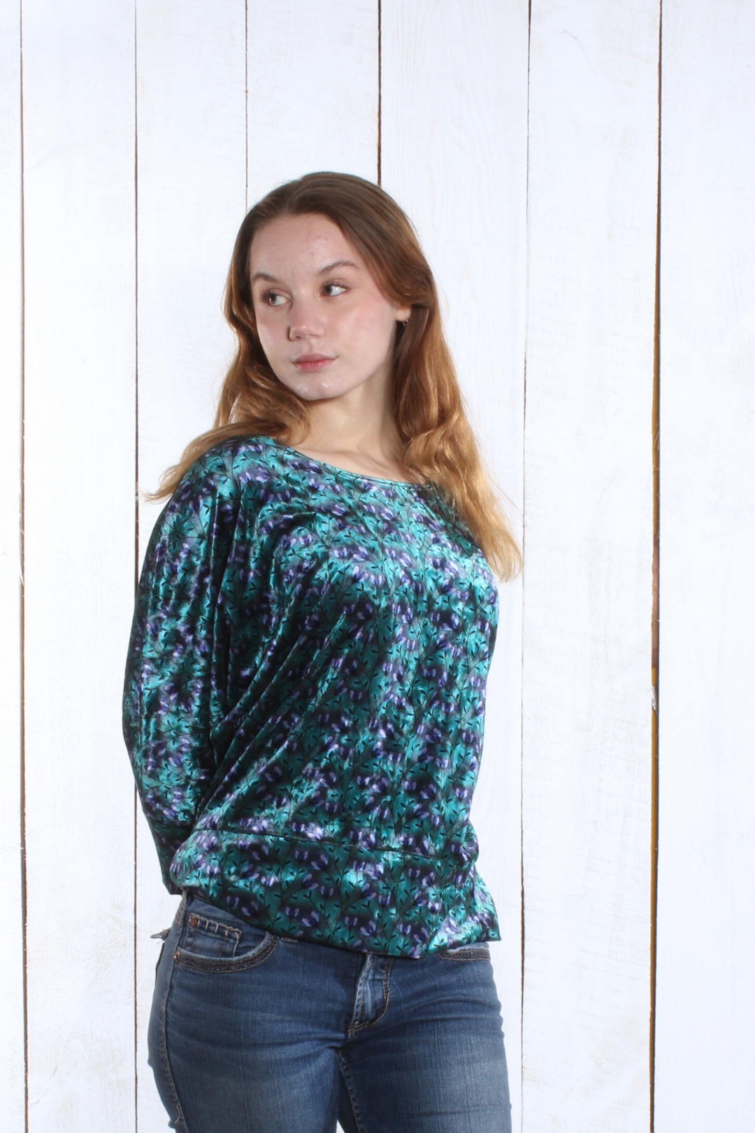 Chandail Kayla- velours Fleurs turquoise Chandail by Riches | Roxy Lama