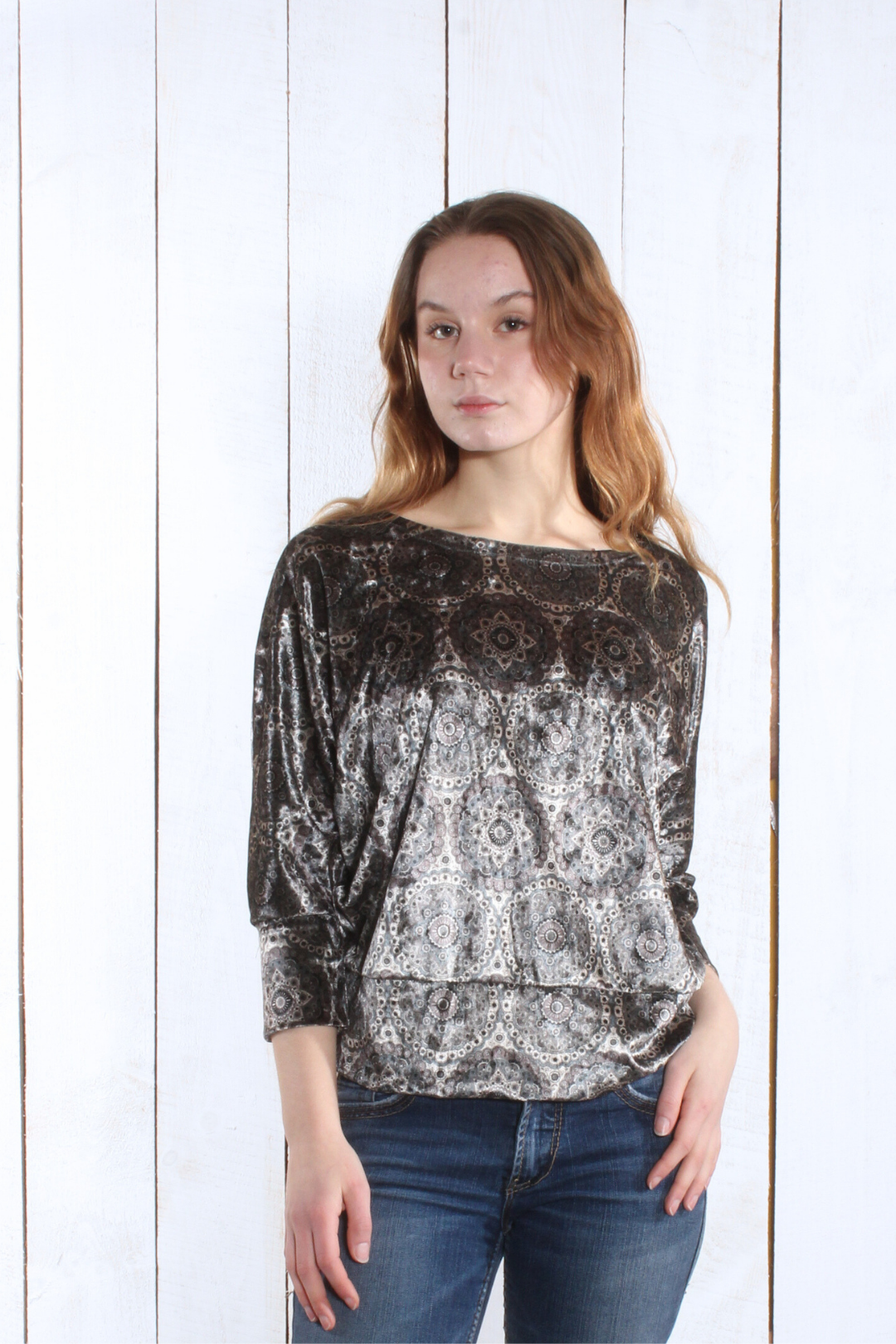 Chandail Kayla- velours Mandala gris Chandail by Riches | Roxy Lama