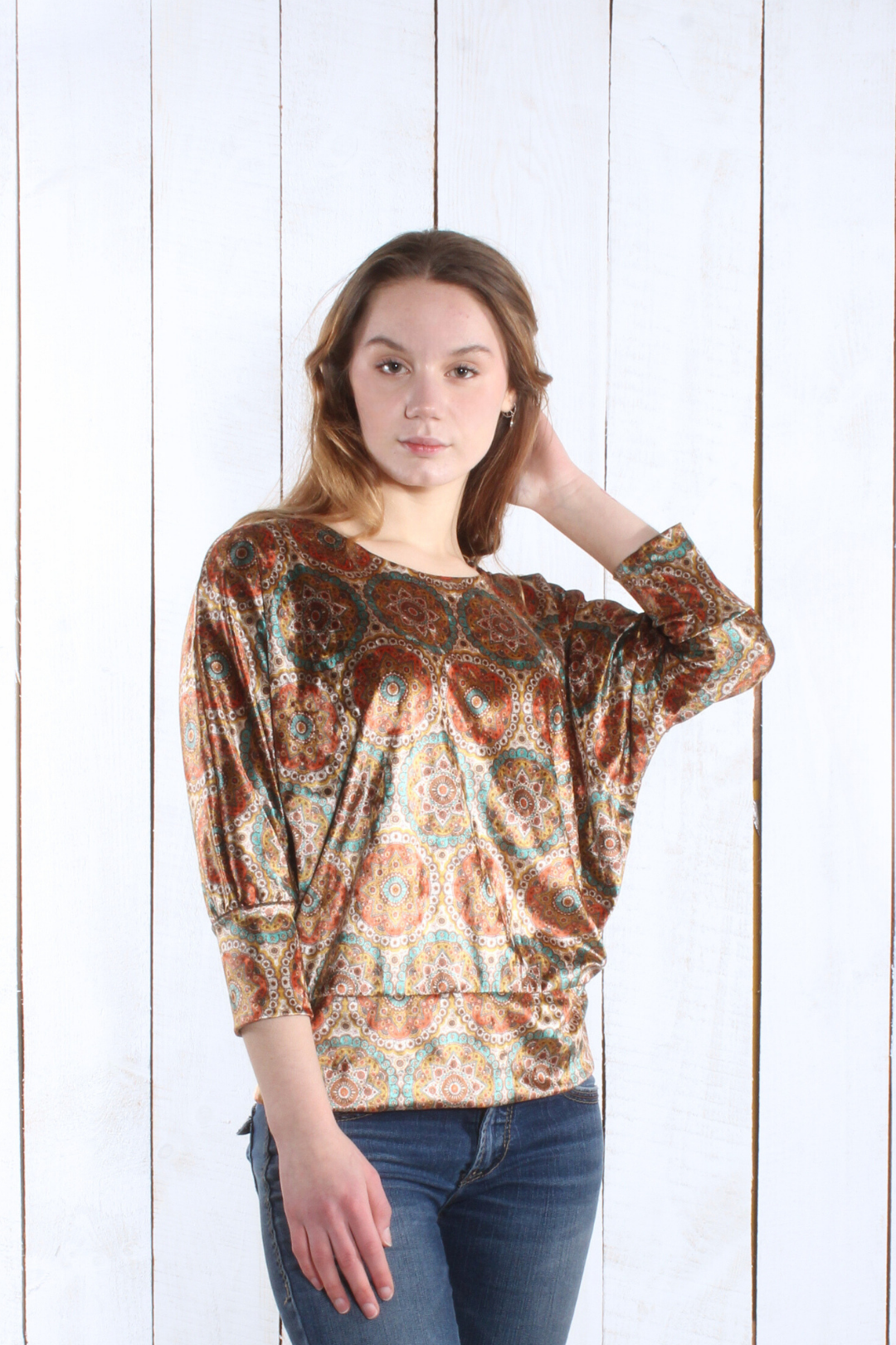 Chandail Kayla- velours Mandala orange Chandail by Riches | Roxy Lama