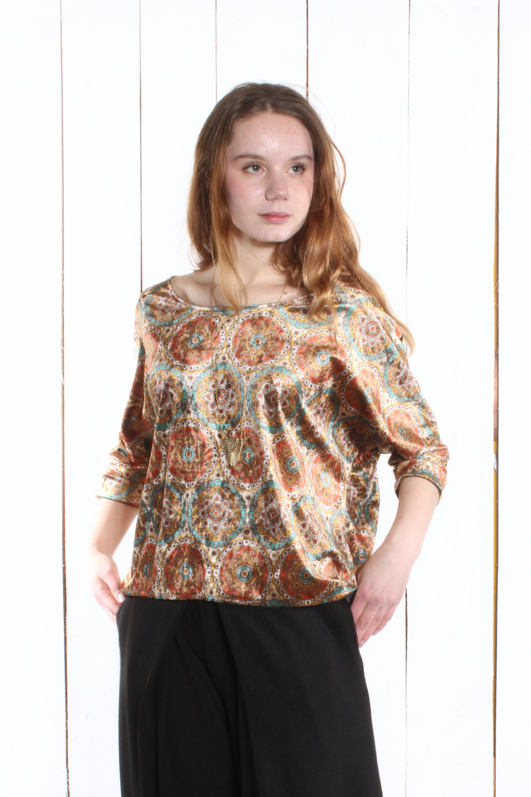 Chandail Maggy - Velours Mandala orange Chandail by Riches | Roxy Lama
