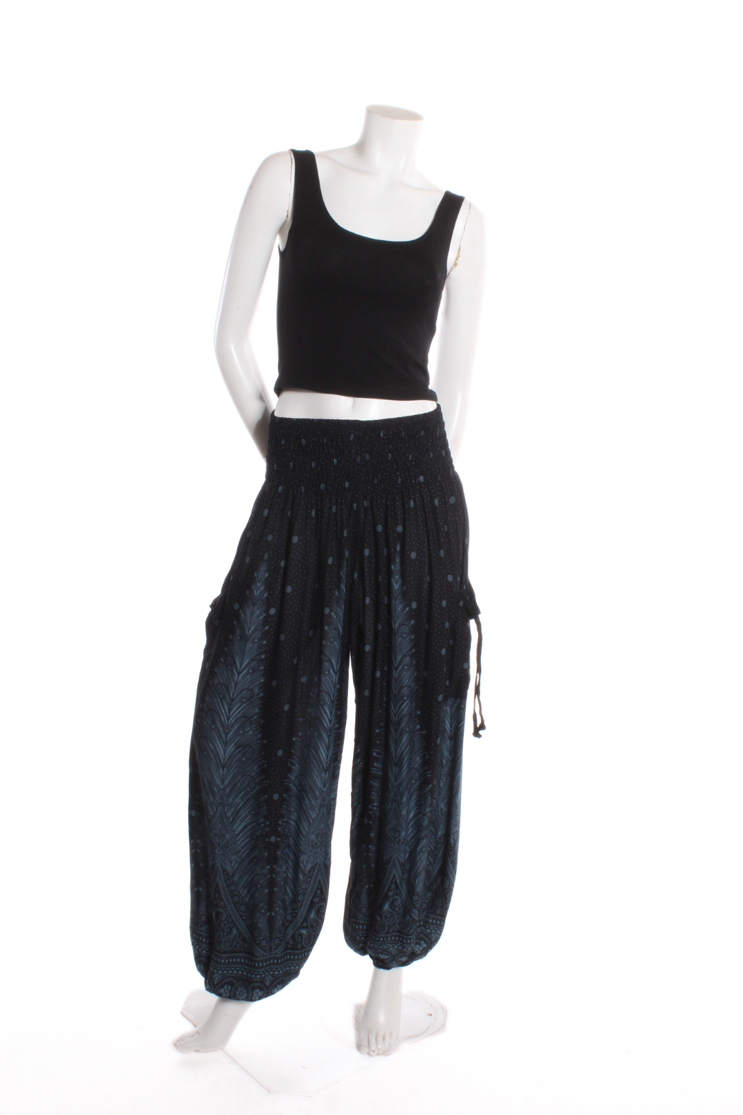 Pantalon Aladin — Plume Noir Pantalons by Sornsiri | Roxy Lama