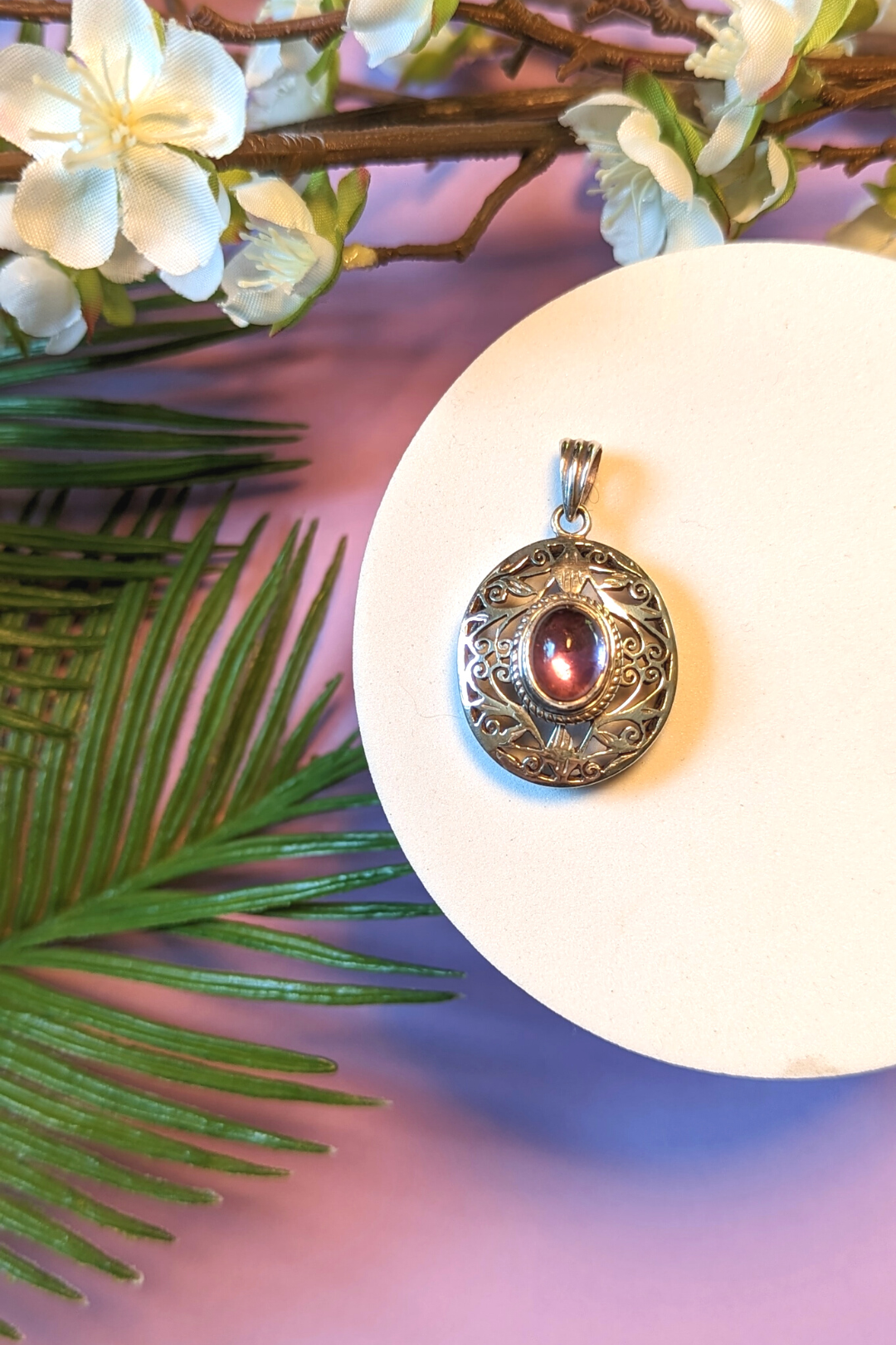 Pendentif argent et pierre - Jali Améthyste ovale Breloques et pendentifs by Roxy Lama | Roxy Lama