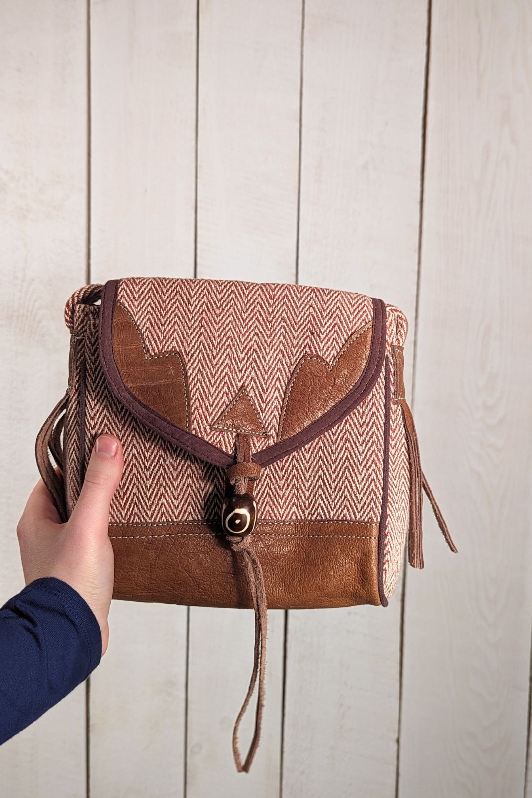 Petit sac carré 1 bouton - Coton tissé et cuir Rouge Porte-Monnaie by Lobsang Bag | Roxy Lama