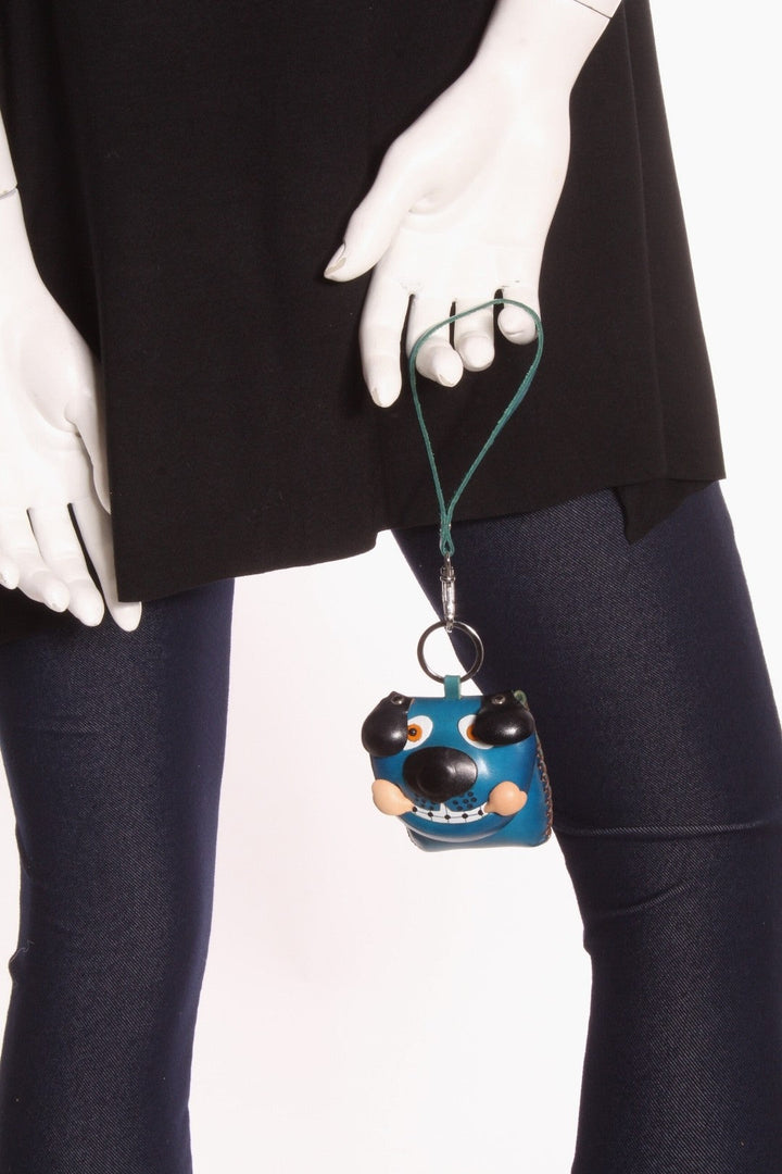 Porte-monnaie en simili cuir — Animaux & Fruits Chien bleu Porte-monnaie by Iyada shop | Roxy Lama