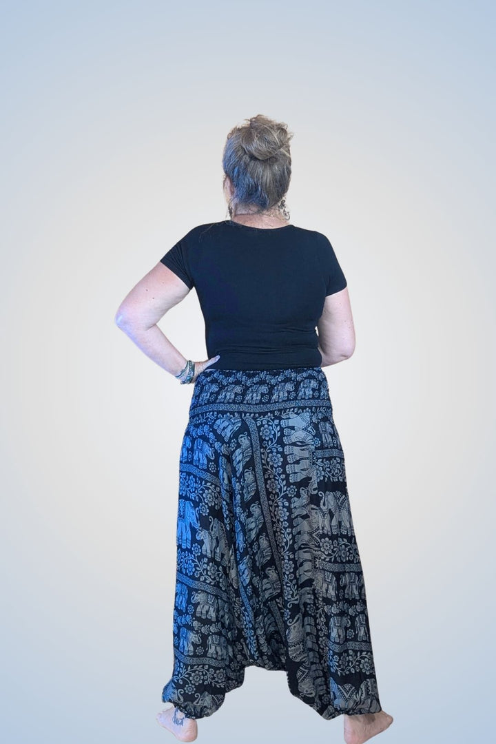 détail taille élastique pantalon sarouel femme confortable