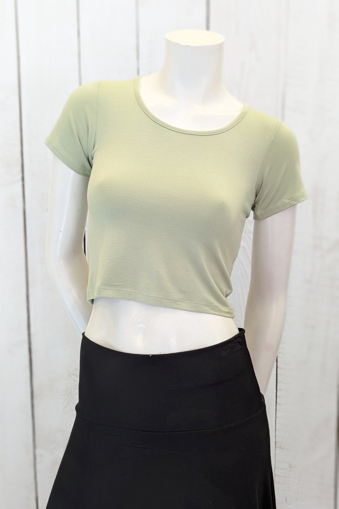T-shirt court col rond Vert mousse T-shirts Femme by Eternal | Roxy Lama