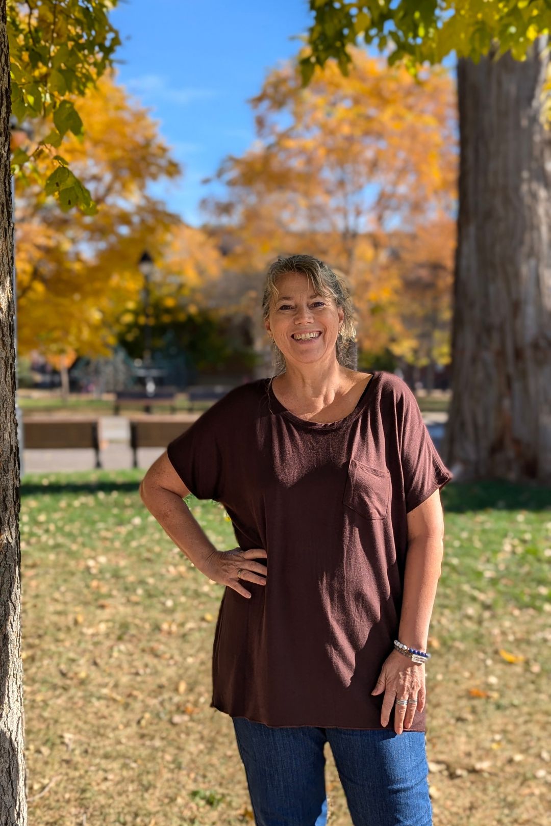 T-shirt Irina ample petite poche Chocolat by Roxy Lama | Roxy Lama