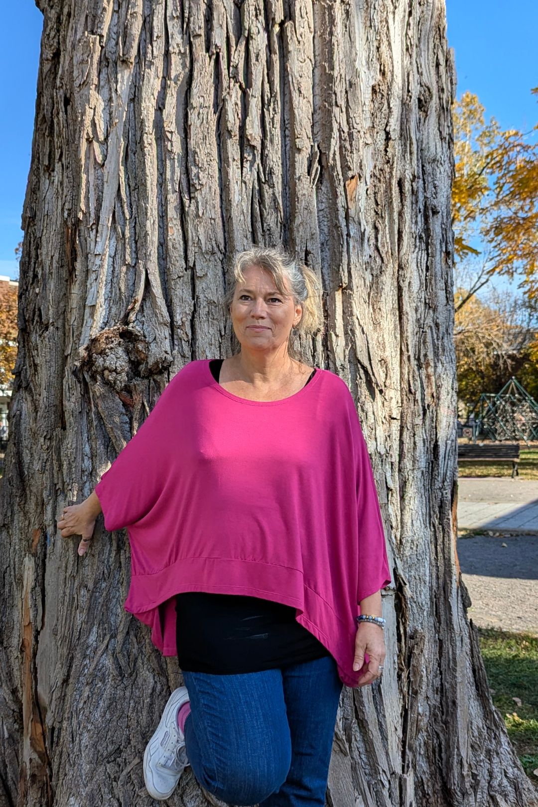 T-shirt large — Astrid Fushia T-shirt by Riches | Roxy Lama