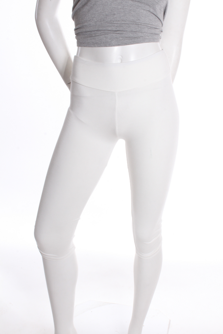 Legging 3/4 uni Sasha — Cheville plissée Legging by Riches | Roxy Lama