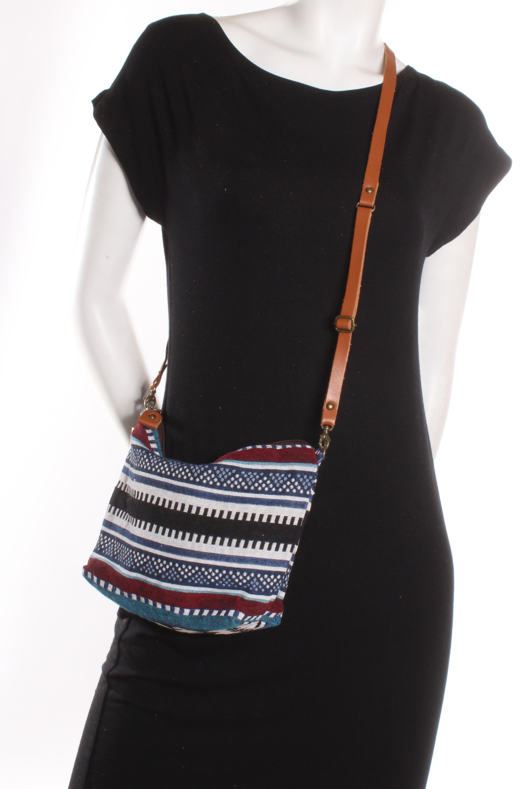 ROXY LAMA Sac bandoulière Bamako Marine Sac by U-DOM SUK | Roxy Lama