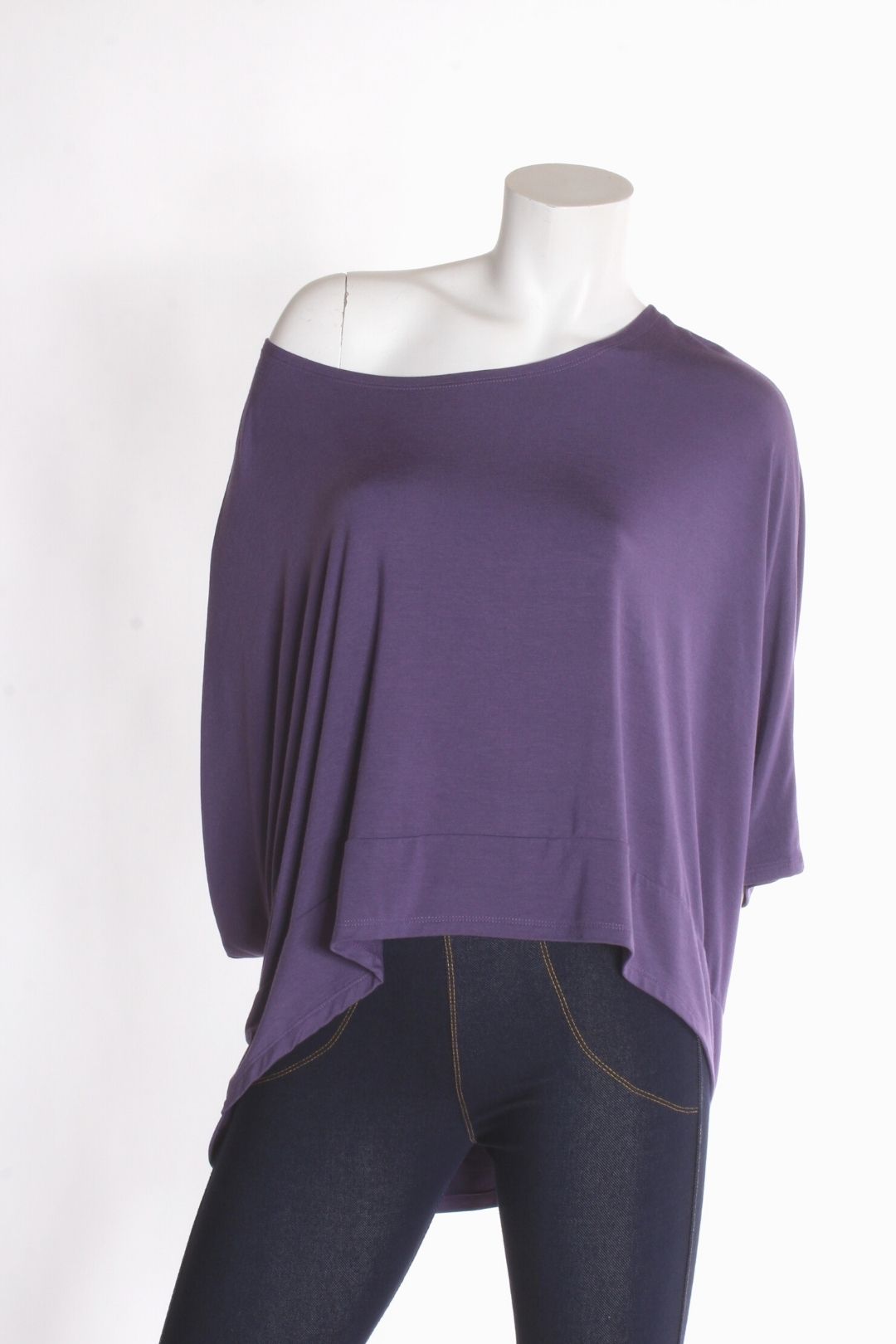 T-shirt large — Astrid T-shirt by Riches | Roxy Lama