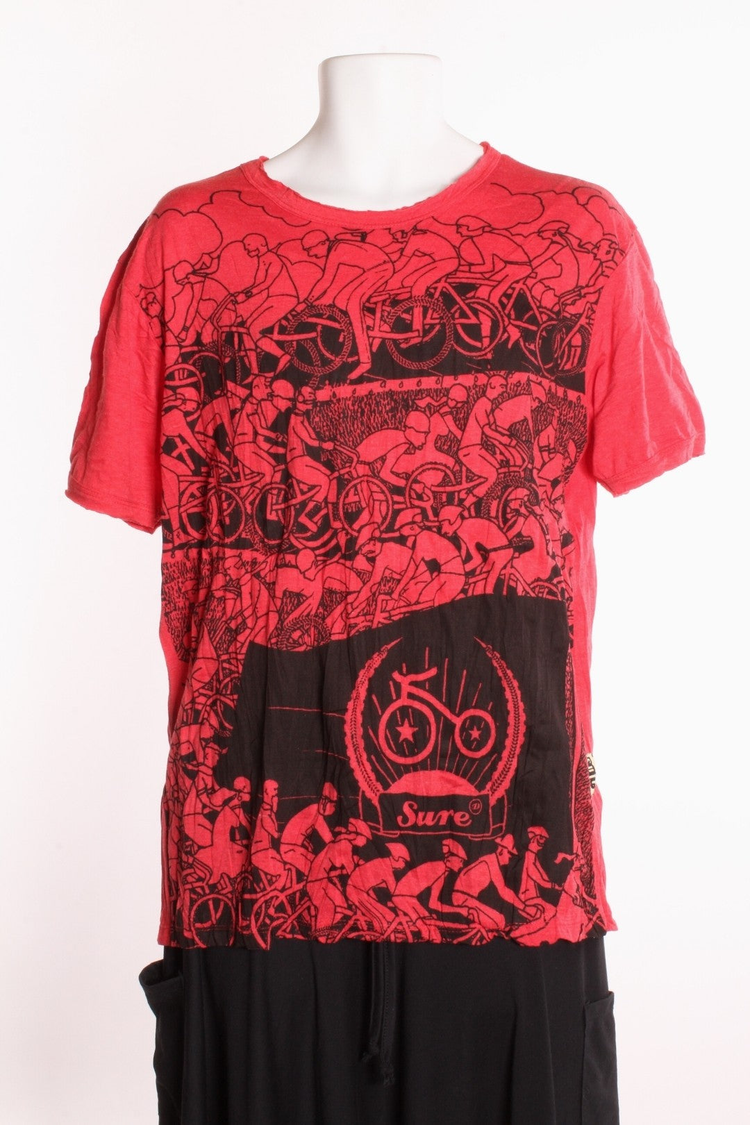 T-shirt unisexe Atahi — Vélo M Rouge T-shirt Homme by Roxy Lama | Roxy Lama